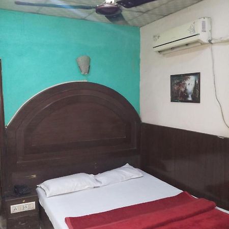 Hotel Diplomat Inn New Delhi Ngoại thất bức ảnh