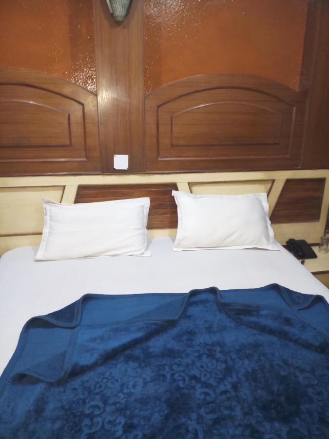 Hotel Diplomat Inn New Delhi Ngoại thất bức ảnh